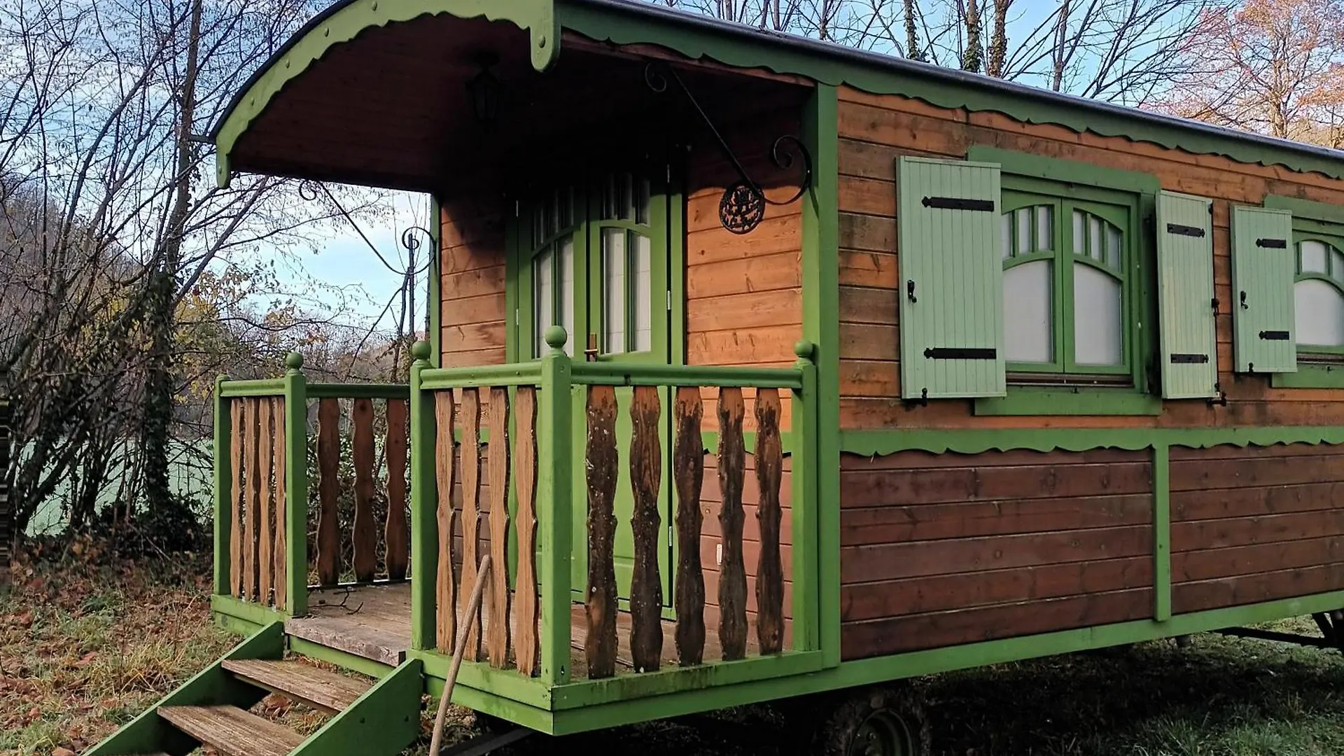 La Roulotte 4Pl Confort Au Bord De La Riviere Laguépie Apartment
