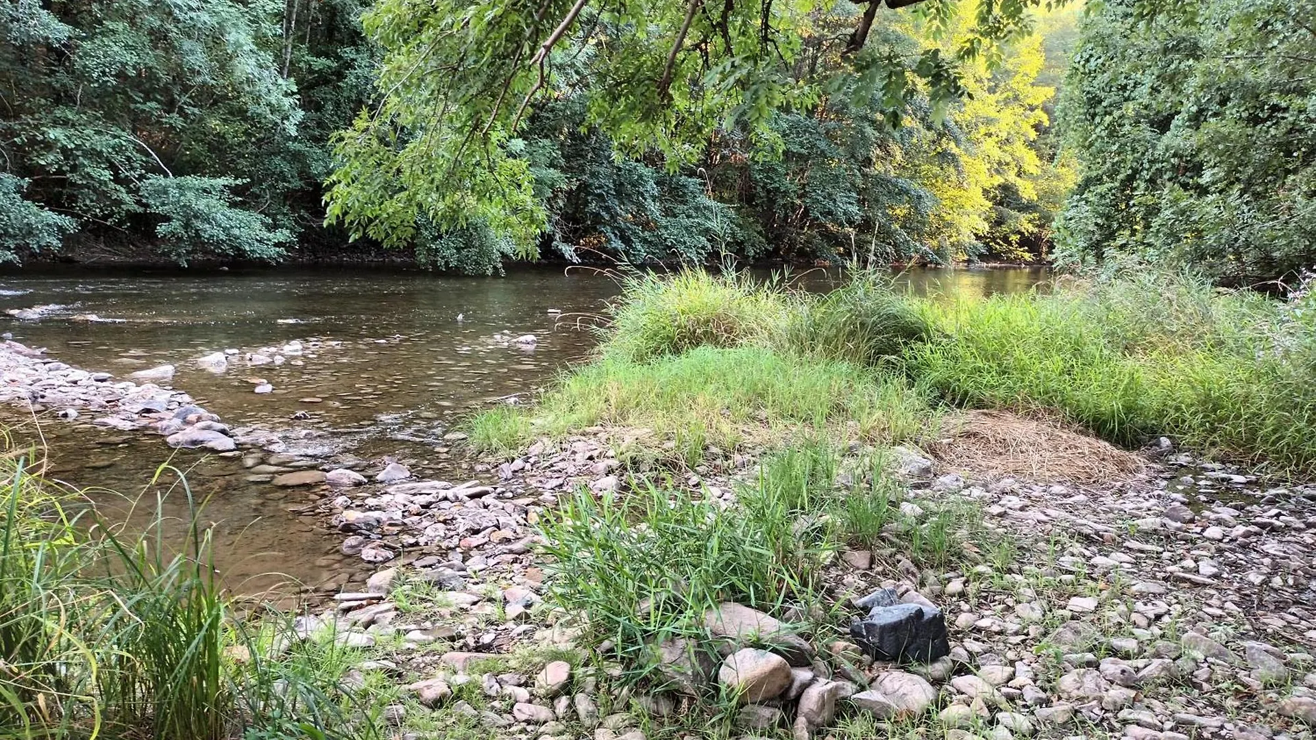 La Roulotte 4Pl Confort Au Bord De La Riviere Laguépie Frankreich