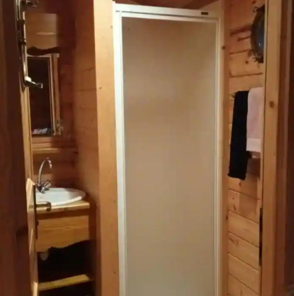 La Roulotte 4Pl Confort Au Bord De La Riviere Laguépie 0*,  Frankreich